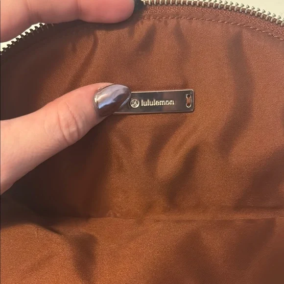 lululemon athletica festival burnt orange Crossbody Bag - Like New - Picture 6 of 10
